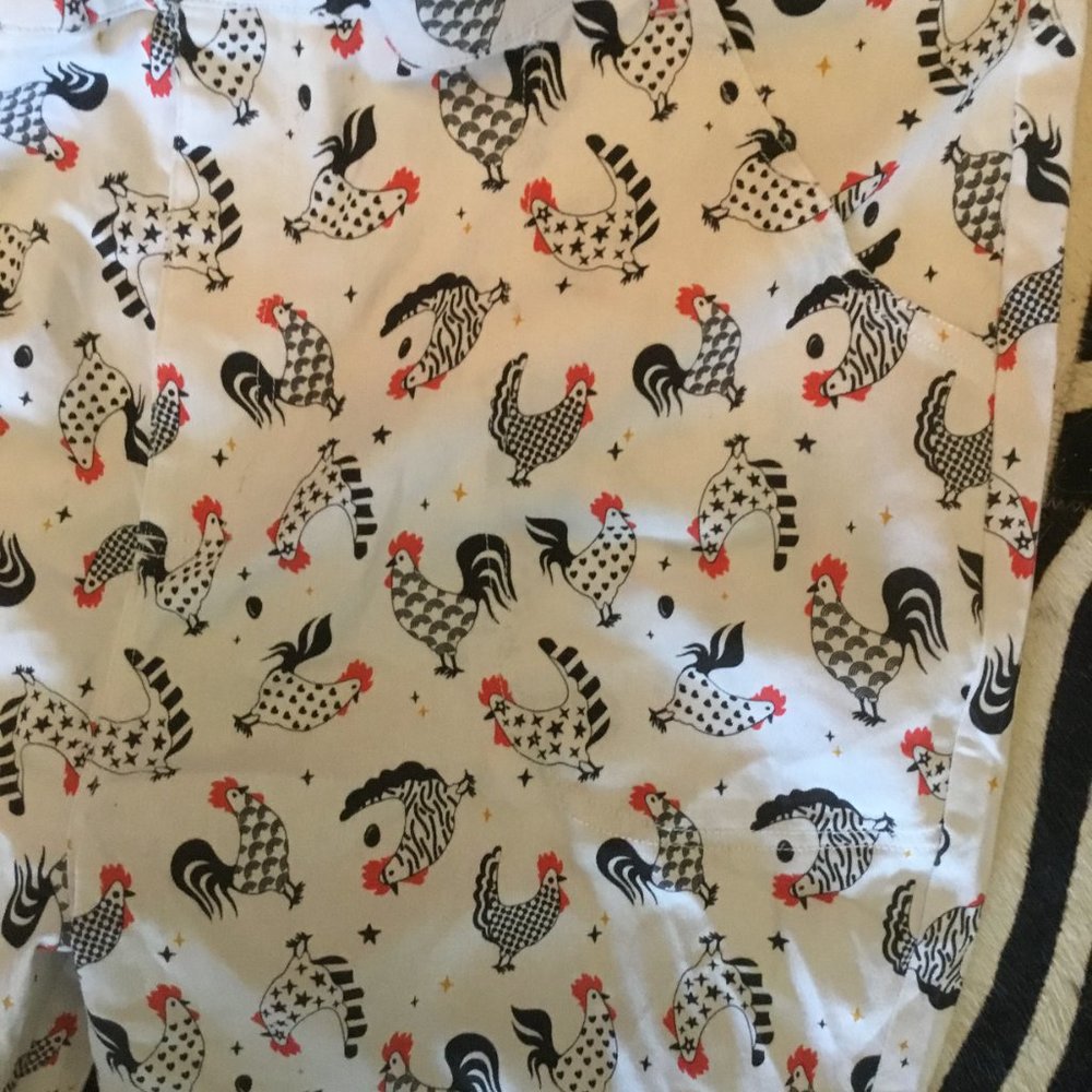 Unique Vintage rooster  print  pants and top set size 3x and 2x  New (fits 2x) - Picture 6 of 7